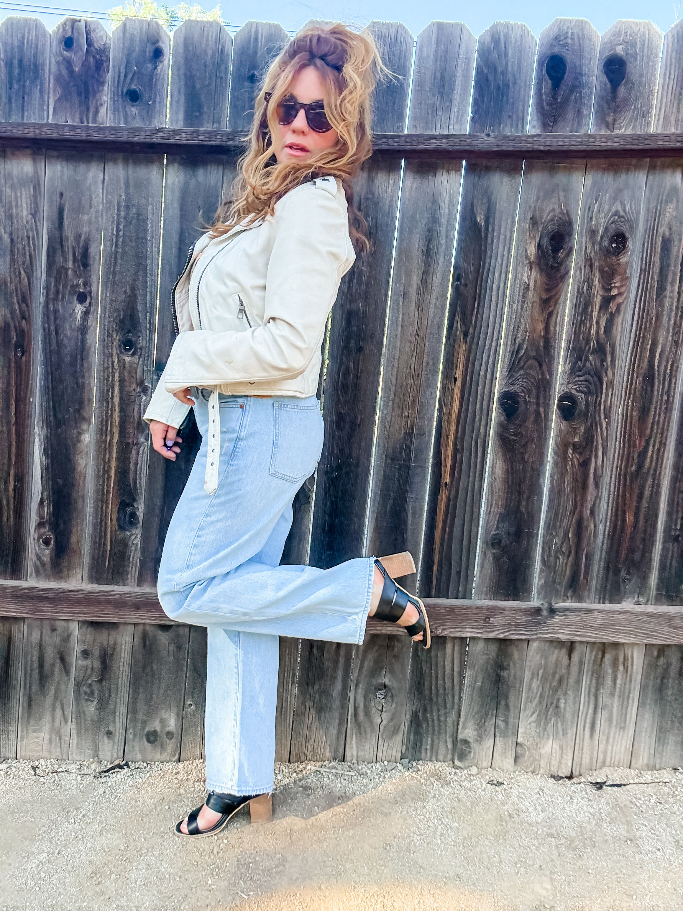 Pistola Lexi Mid Rise Bowed Straight