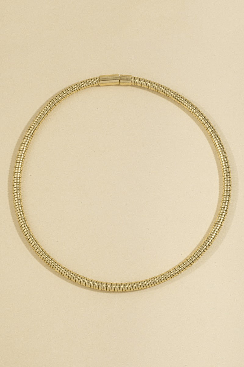Ribbed Omega Tube Collar Necklace