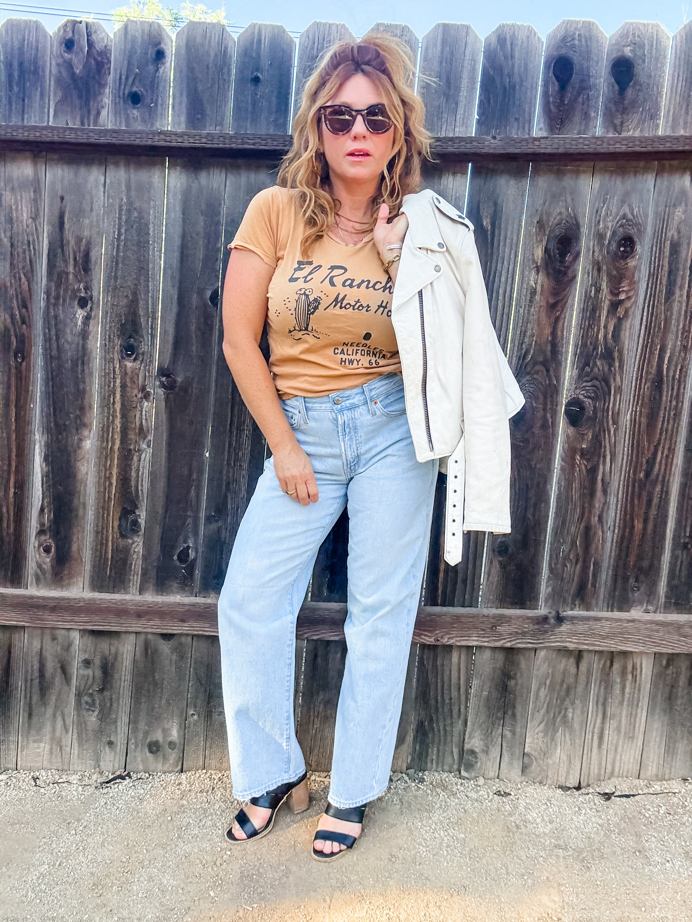 Pistola Lexi Mid Rise Bowed Straight