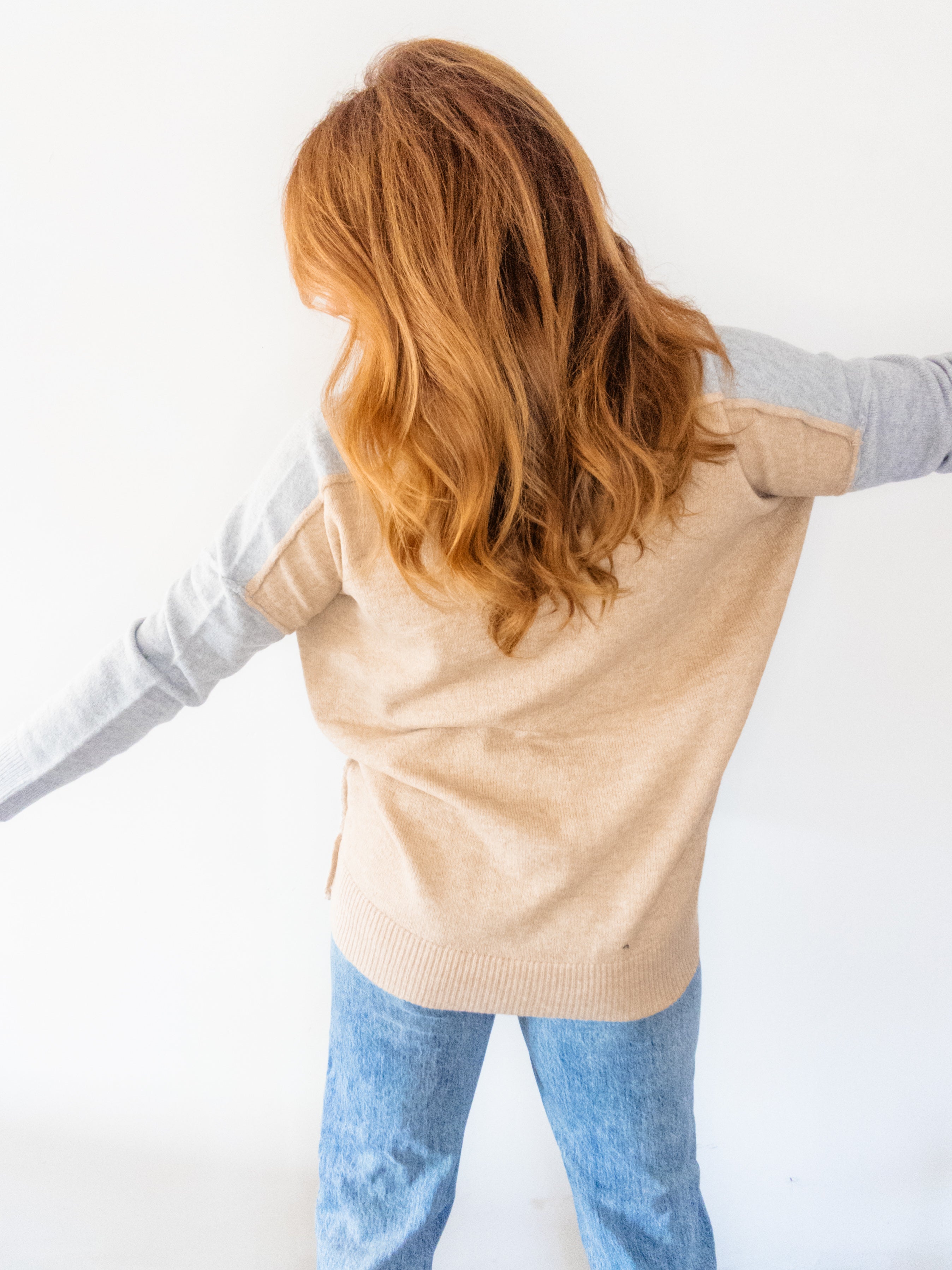 Elma Long Sleeve V-Neck