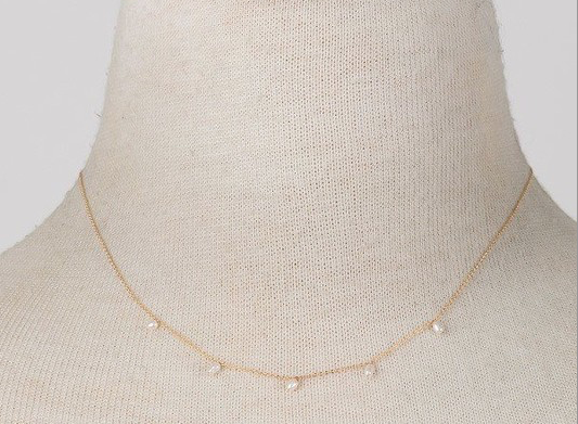Drop of Pearls Necklace
